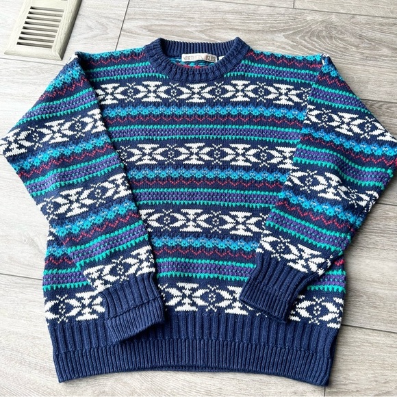 Vintage Northern Isles Blue Fair Isle Crew Neck Sweater Made in  Hong Kong - Picture 4 of 15